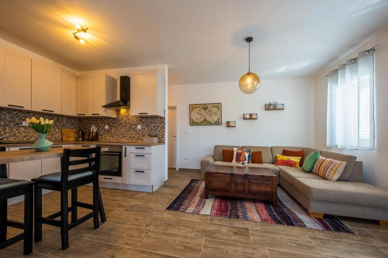 Apartman Paula Kastela Bagian luar foto