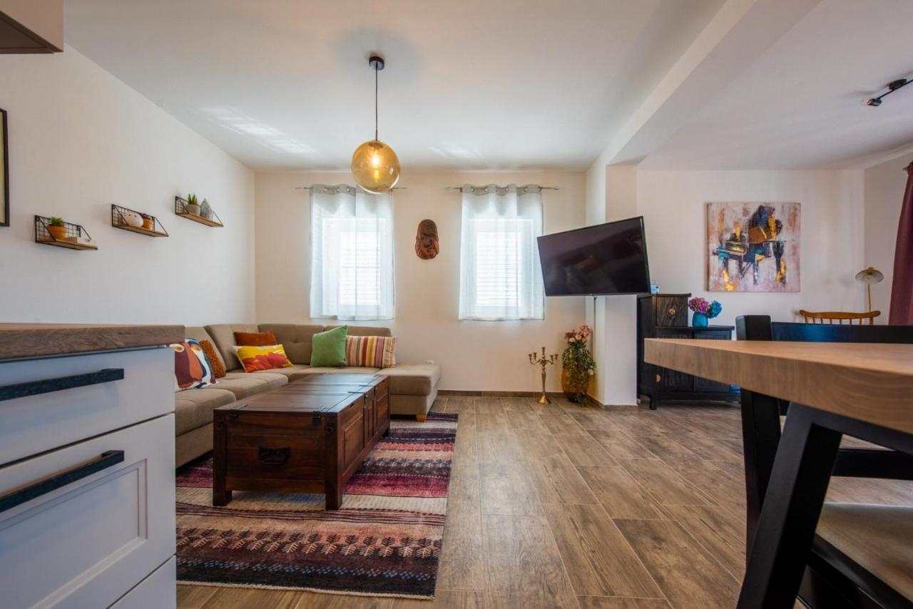 Apartman Paula Kastela Bagian luar foto