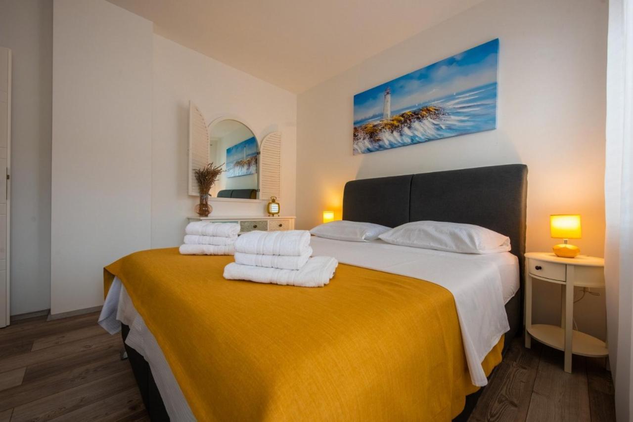 Apartman Paula Kastela Bagian luar foto