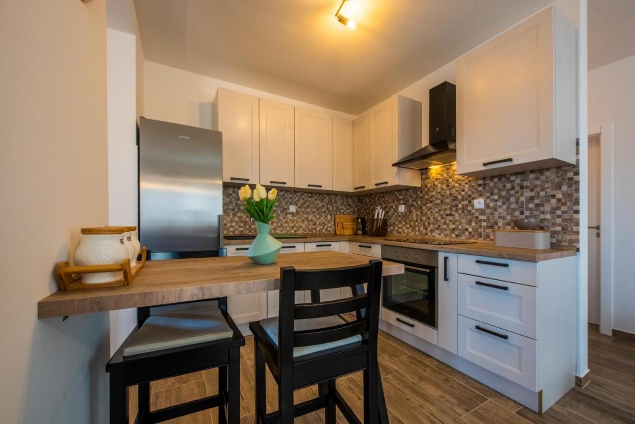 Apartman Paula Kastela Bagian luar foto