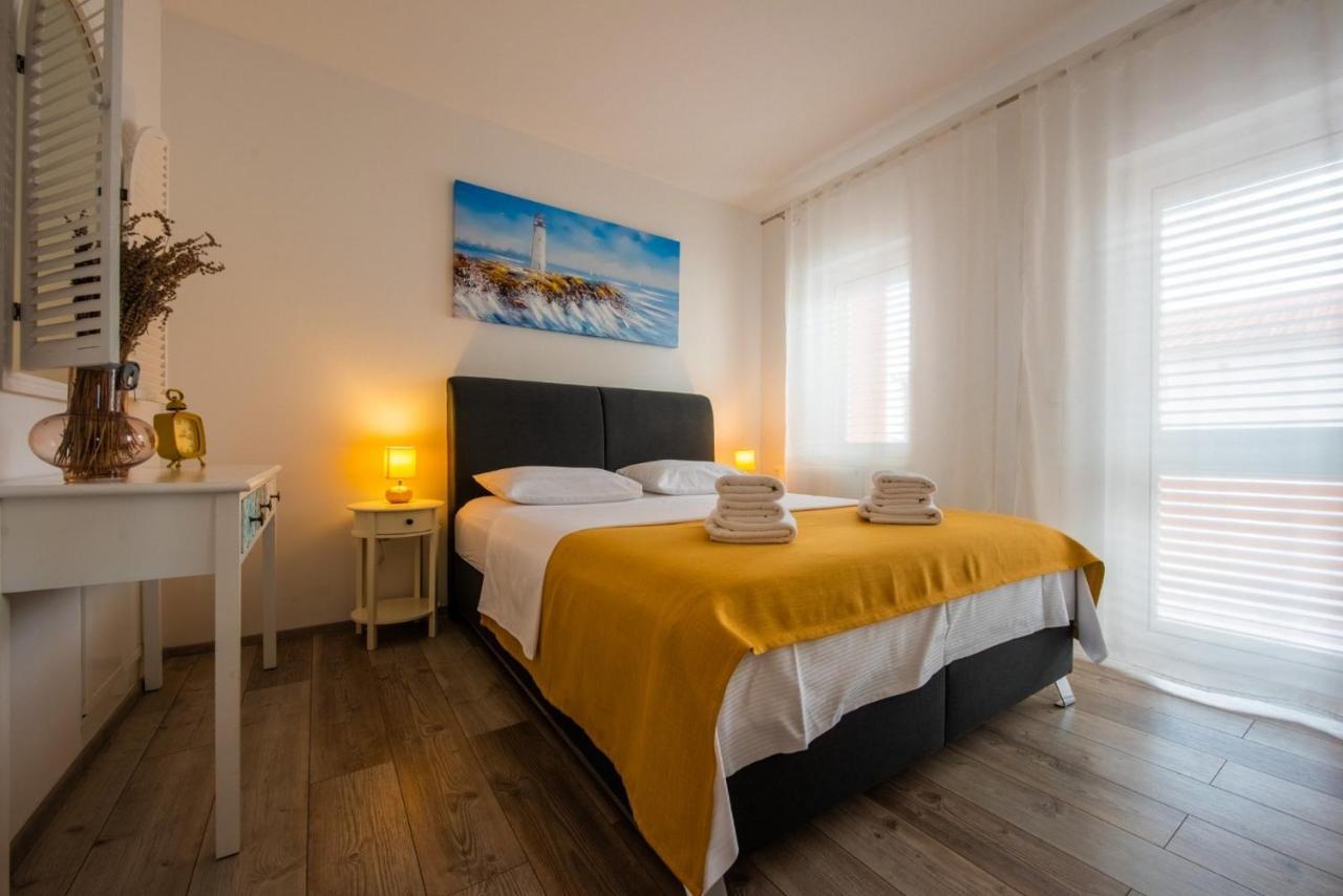 Apartman Paula Kastela Bagian luar foto